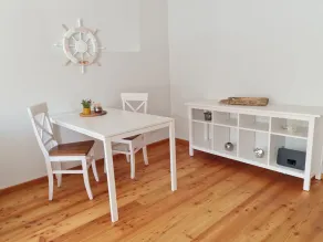 Modern city apartment with balcony and private parking space in a quiet location - Image 5