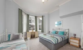 Amplio 2bed, G / F Family Apartment Beach Ubicación - Image 3