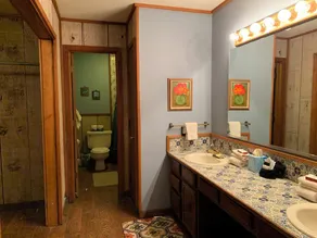 Casa Rio est une maison rénovée de 4 chambres et 3 salles de bains sur la rivière.  Casa Rio offre à ses clients le satellite T - Image 5