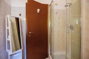2-zimmer-wohnung mit 2 Balkonen und Seesicht - Image 5