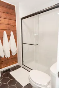 Private newly remodeled cabin on 10 acres next to the tiffin river - Image 3