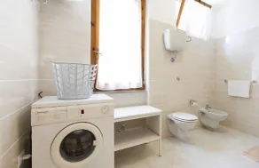 Lovely, large apartment near Lido beach & old town with wifi and aircon - Image 5
