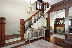 Grand Renovated Victorian - Great Location Just Blocks from Beach and Downtown - Image 2