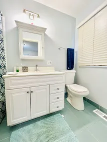 Incroyable 3 br dans la vieille ville avec parking, Walk Score 96, quelle trouvaille! - Image 5