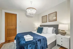 Lovely Beach house in GRB - Heated pool! - Image 5