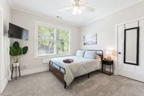 4 Bedroom Suites Under 1 Roof Near Downtown Atlanta & Airport - Image 4