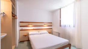 Spacious Alpine Triplex with Terrace - Image 3