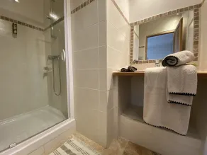 Vence, proche Nice, Vue Mer, Piscine Chauffée, bas de Villa 5*****, Terrass,Clim - Image 2
