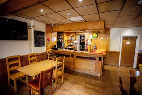 The Cresselly Inn - Image 2