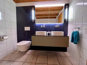 4 * apartamento de lujo (4 1/2 habitaciones) con balcón panorámico, acceso al lago y una sauna - Image 3