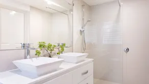 Charming Renovated Victorian Terrace, 2 Bedroom House - Image 4