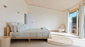 Bayside Oceanview Getaway - Image 5