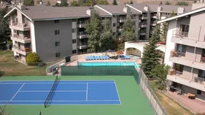 Luxury Condo w/ FREE WiFi, Parking, Heated Pool, Hot Tubs, Skier Shuttles - Image 2