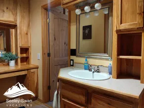 Spacious Cabin - Close to Seeley Lake, Wi-Fi, Dogs Welcome, RV Spot - Image 4
