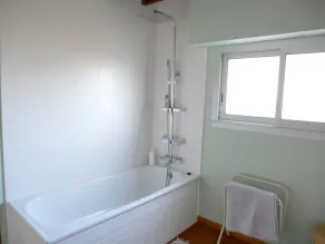 Casa familiar para 8 personas a 100m de la playa con jardín y aparcamiento - Image 3
