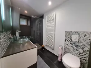 Modern Apartment with Terrace, Near Ski Resorts & Alsace - Image 2
