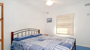 Kleines blaues Haus - Hardys Bay, NSW - Image 2
