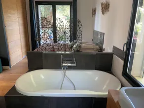 Jolie villa climatisée en campagne provençale, piscine, 3km des plages - Image 3