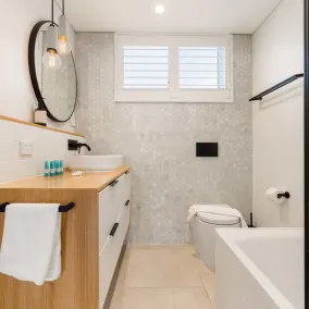 A Light Filled Contemporary Design Apartment - Image 2