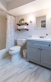 Brandon Peaceful Home w/newly renovated kitchen - Image 4