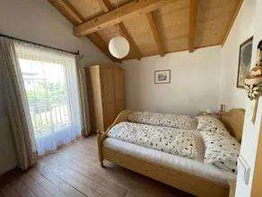 Ferienhaus 'Mendelhaus' mit Bergblick, Privatem Garten und WLAN - Image 5