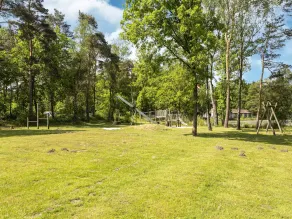 Bungalow for 12 Guests on Holiday Park Vosseven - Image 2