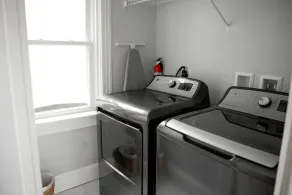 The Reservoir Inn: A peaceful townhome on the outskirts of Lancaster City - Image 2