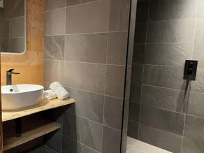 14 person detached chalet directly on the piste with stunning views and sauna - Image 3