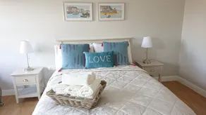 Luxurious and Spacious 5 Bedroom Self-Catering House in Doolin. 3250 Square ft\t. - Image 3