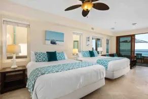 Dolphin Views, 3BR Oceanfront,  Walk to Downtown Nightlife w Firepit - Image 5