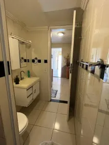 Três quartos com ar e cama de casal - Image 2