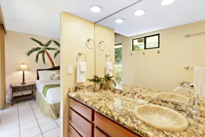 2BD Oceanfront Condo with Panoramic Views -Hololani A604 - Image 3