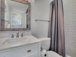 Rare Find 3b Pet Friendly Renovated - Image 5