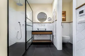 Budapest Eye- Boutique Suites, by BQA - Image 5