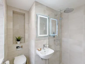 The Hive -  a cottage that sleeps 4 guests  in 2 bedrooms - Image 4