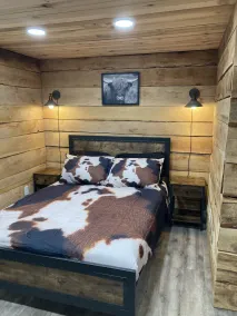 Peaceful cabin in the center of riding country! - Image 3