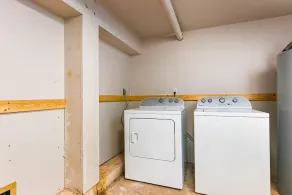Cozy 2BR/2BA retreat blending vintage charm with modern comfort. Unwind on the private sunset porch, enjoy easy Guadalupe River access, and explore nearby Gruene and Schlitterbahn for the perfect relaxing getaway. - Image 2
