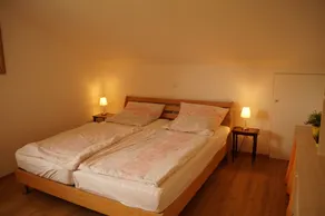 Schöne Dreizimmerwohnung mit Balkon und Alpenblick - Image 2