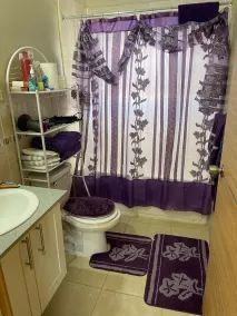 Luxury Manor 2 Bedroom /1 Bathroom House w/electric fireplace, - Image 2