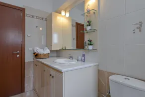 Sky View house - Image 2