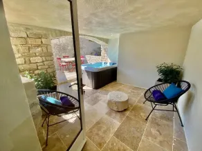 LE PONT Junior Luxury Suite with private Jacuzzi - Image 2