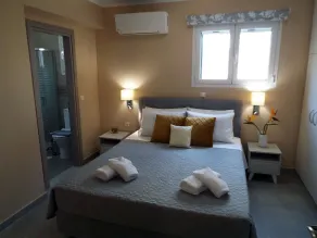 Strelitzia Apartments - Image 5