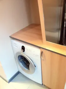 Modern apartment in the city center - Image 3
