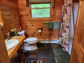 The Artist's Cabin at Powder Ridge Overlooking Sunday River SKI PARKING PASS - Image 3