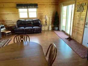 Cozy Newly Built Cabin with Scenic Views - Image 5
