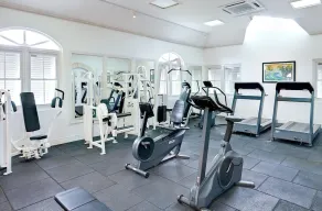 Sugar Hill, Stunning, 2 Bed 2 Bath Apartment, Pool, Beach Club, Tennis, Golf - Image 2