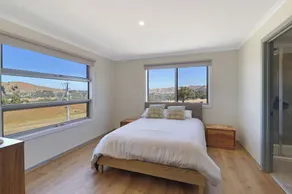 Panorama - Overlooking Lake Eildon - Image 4