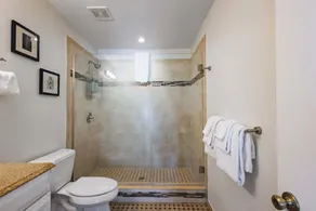 NEW! Villa Positano - Duval Square Condo, Pool, Hot Tub & Parking - Image 4