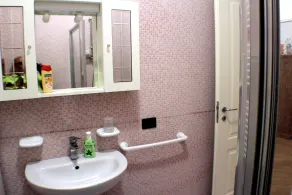 MAREGGIATA HOLIDAY HOME IN DER ROSA VIRGINIA RESIDENCE mit halbolympischem Schwimmbad - Image 2