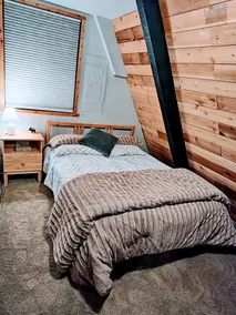 Tall Pines Guest House tra Sunriver e La Pine (Animali ammessi) - Image 4